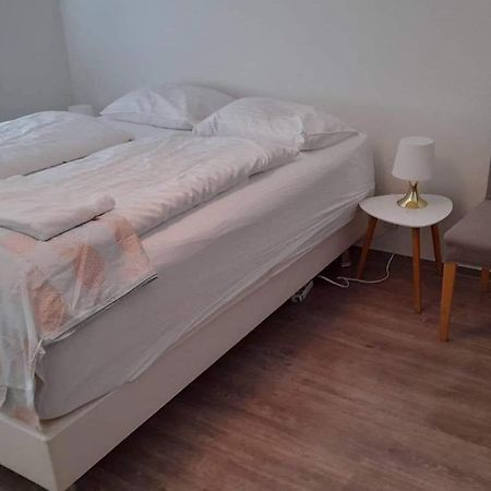 Central Akureyri Apartment Dream4You מראה חיצוני תמונה